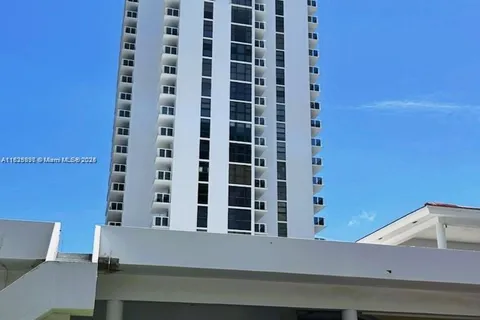 20515 E Country Club Dr # 142, Aventura FL 33180