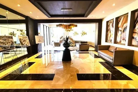 20515 E Country Club Dr # 142, Aventura FL 33180
