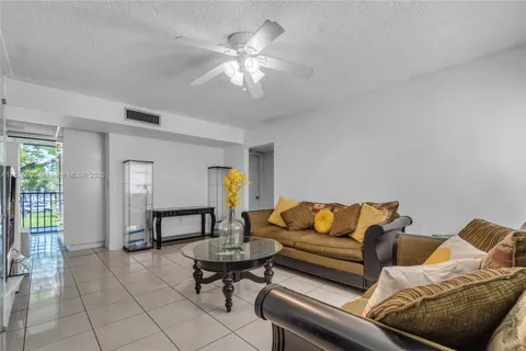 8400 SW 133rd Ave Rd # 212, Miami FL 33183