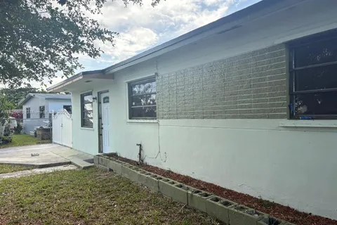 10791 SW 221st St, Miami FL 33170
