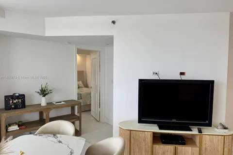 1000 Island Blvd # 1410, Aventura FL 33160