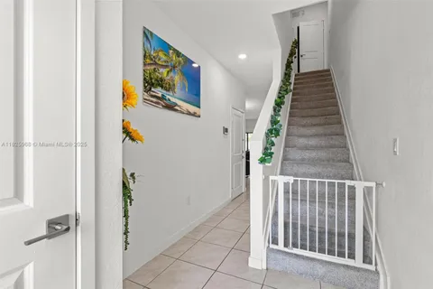 756 SW 12th St, Florida City FL 33034