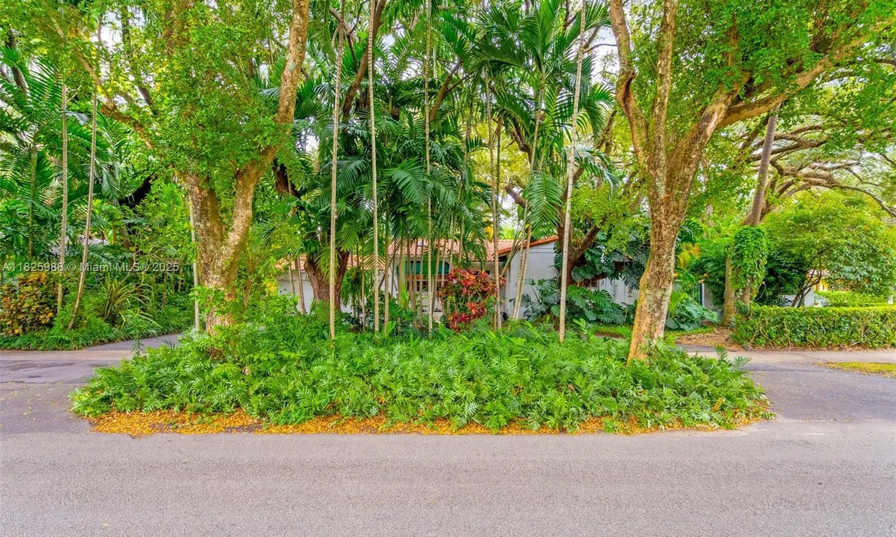 5111 Maggiore St, Coral Gables FL 33146