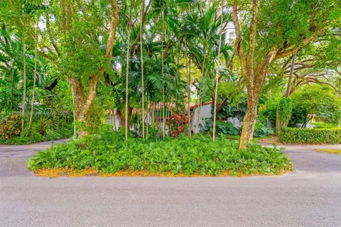 5111 Maggiore St, Coral Gables FL 33146