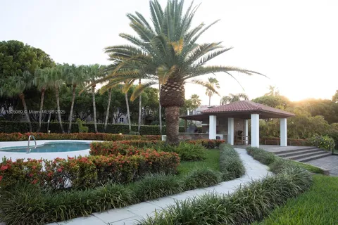 6598 NW 113th Pl, Doral FL 33178