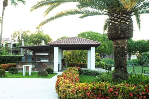 6598 NW 113th Pl, Doral FL 33178