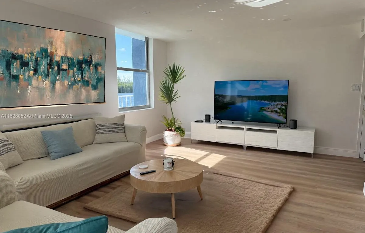 16546 NE 26th Ave # 3G, North Miami Beach FL 33160
