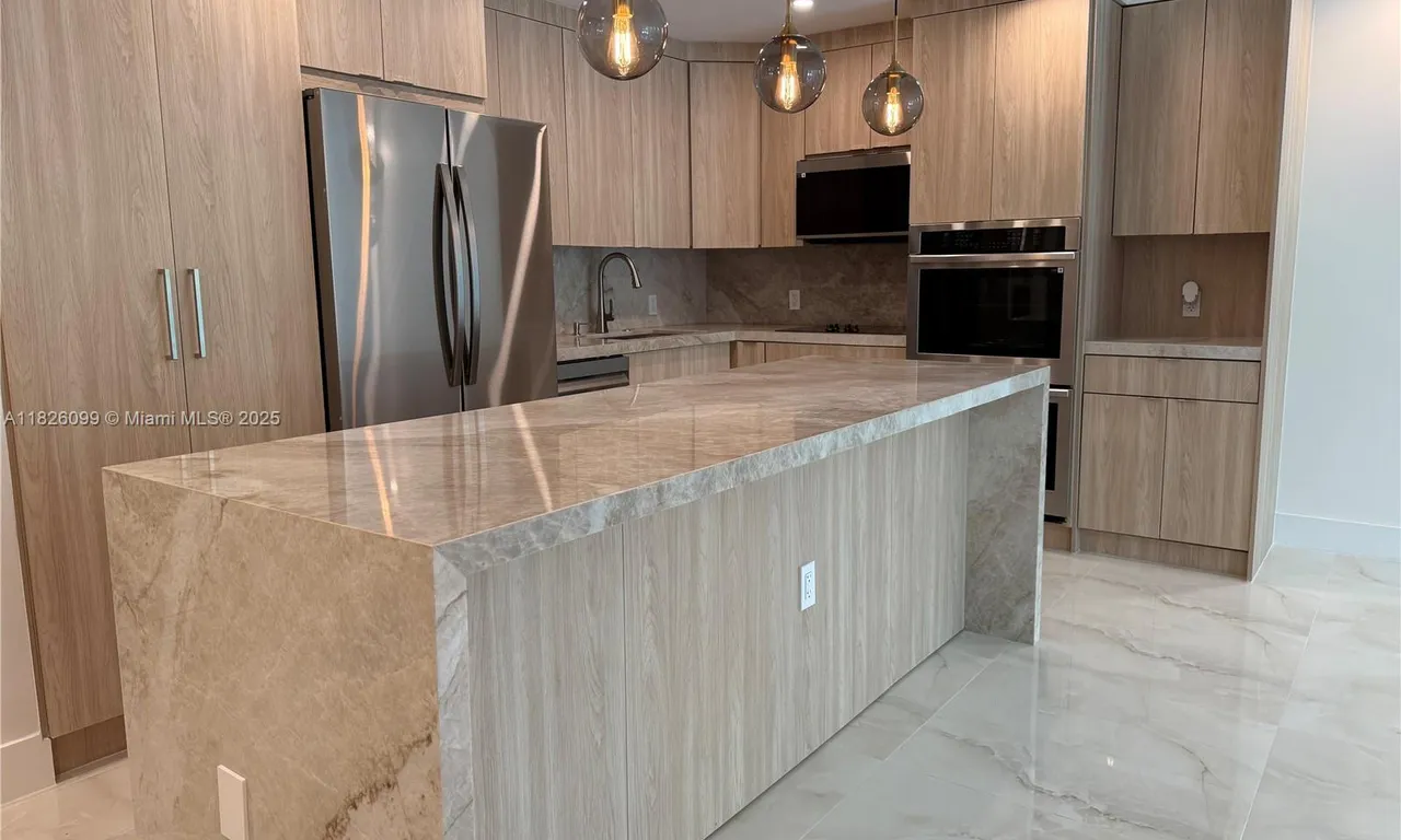 19390 Collins Ave # 224, Sunny Isles Beach FL 33160