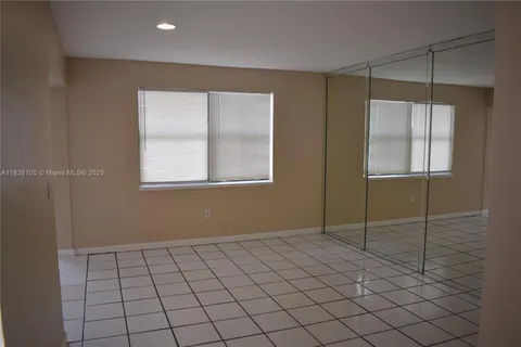 1622 NW 65th St, Miami FL 33147