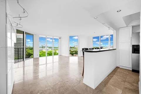 1915 Brickell Ave # C1213, Miami FL 33129