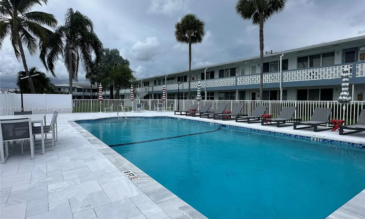 801 Atlantic Shores Blvd # 207, Hallandale Beach FL 33009
