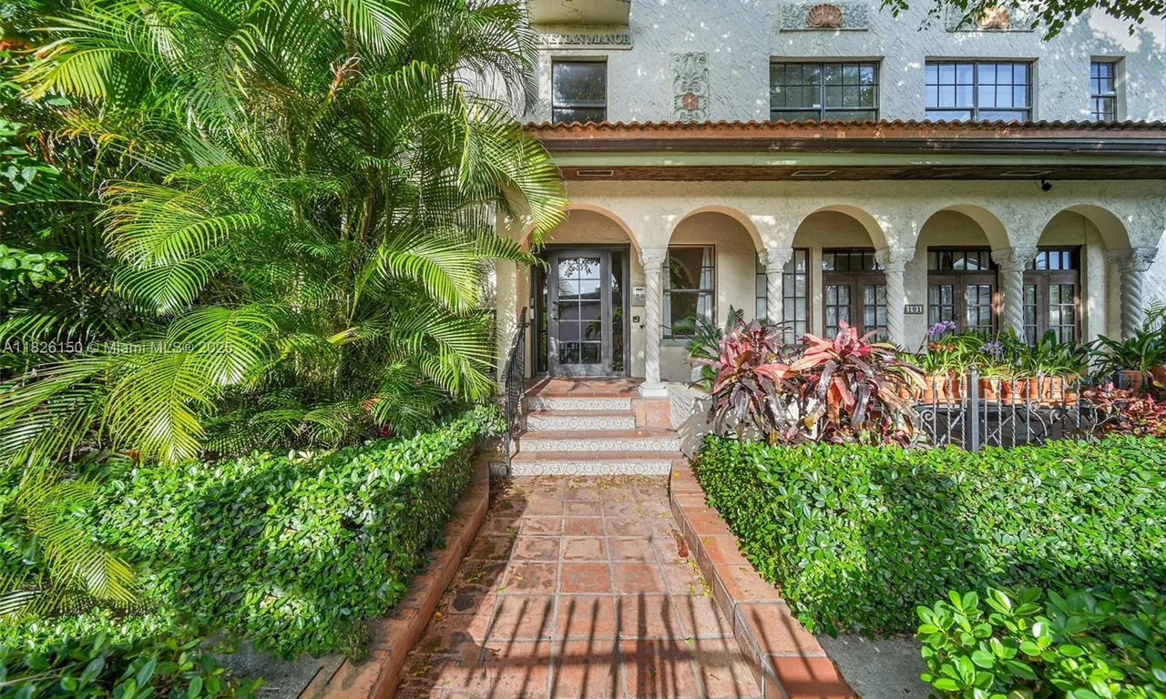 934 Michigan Ave # 207, Miami Beach FL 33139