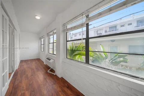934 Michigan Ave # 207, Miami Beach FL 33139