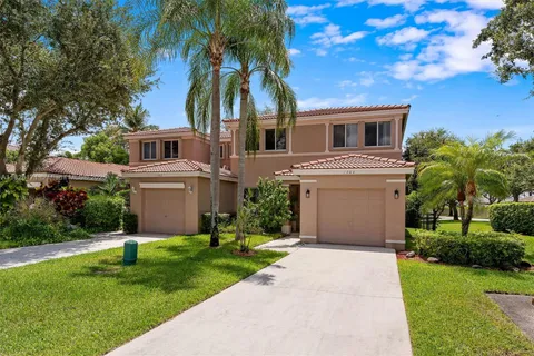 1784 SW 110th Ter, Davie FL 33324