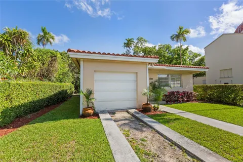 1242 Sevilla Ave, Coral Gables FL 33134