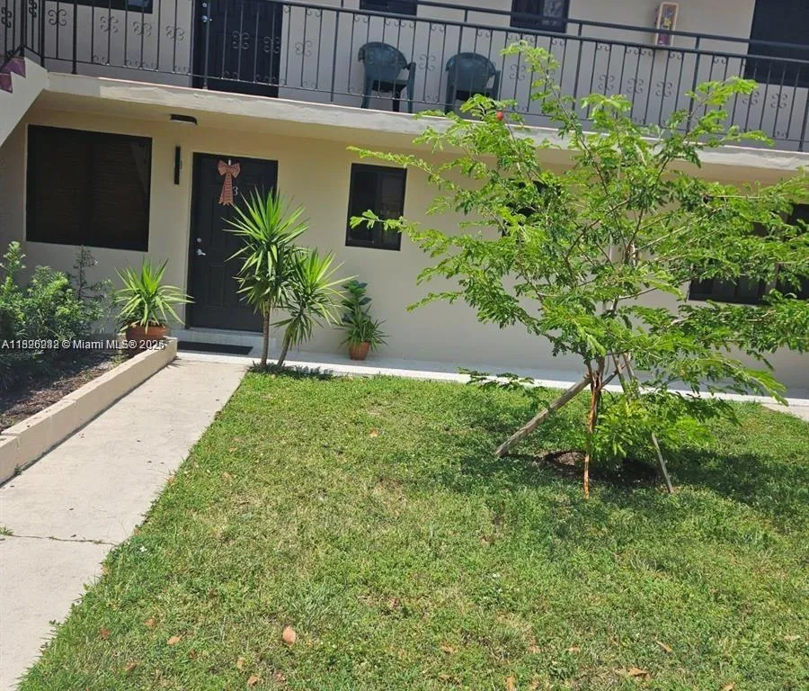 1434 NW 2nd St # 5, Miami FL 33125