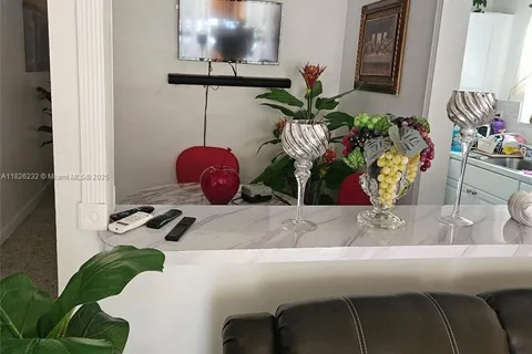 1434 NW 2nd St # 5, Miami FL 33125