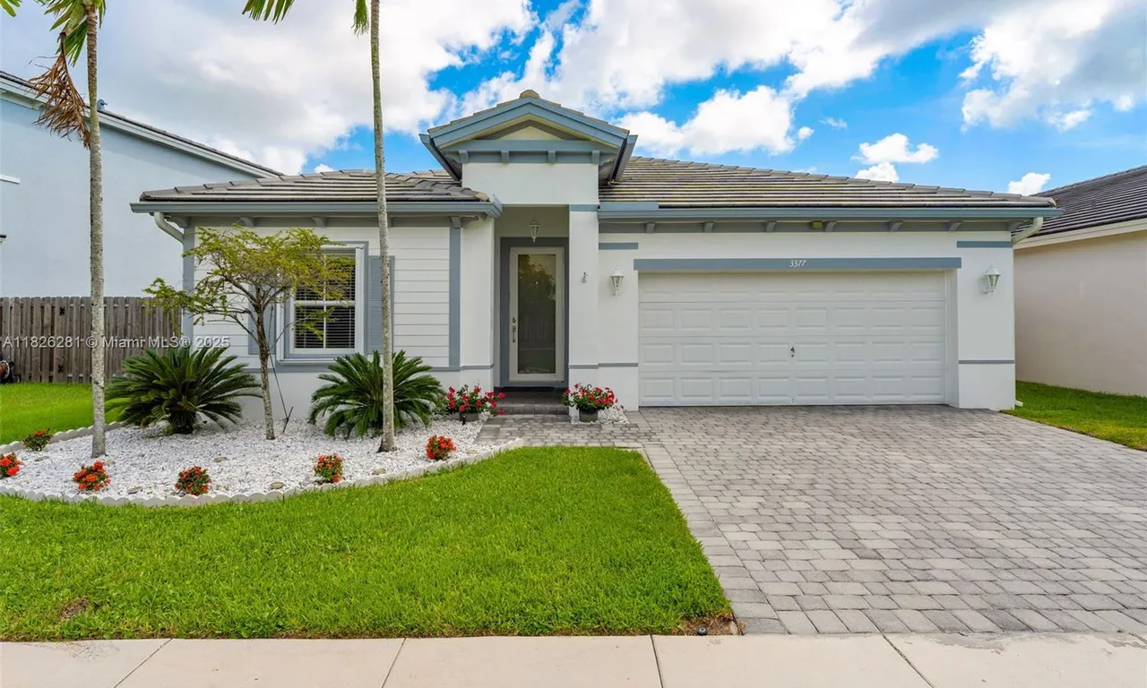 3377 NE 2nd Dr, Homestead FL 33033