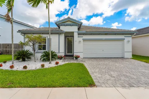 3377 NE 2nd Dr, Homestead FL 33033