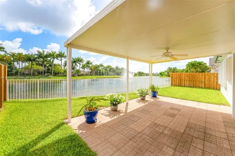 3377 NE 2nd Dr, Homestead FL 33033