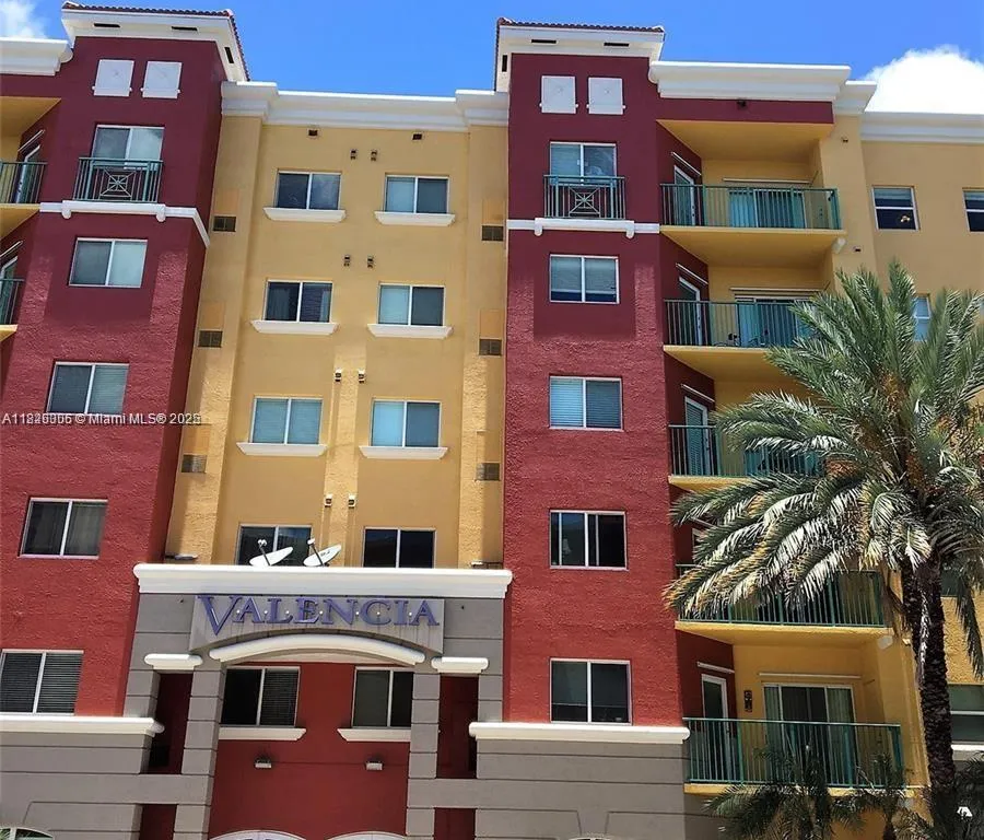 6001 SW 70th St # 324, South Miami FL 33143