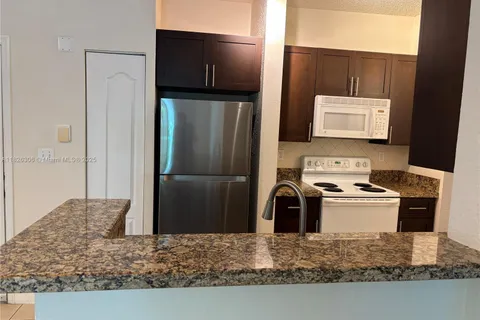 6001 SW 70th St # 324, South Miami FL 33143