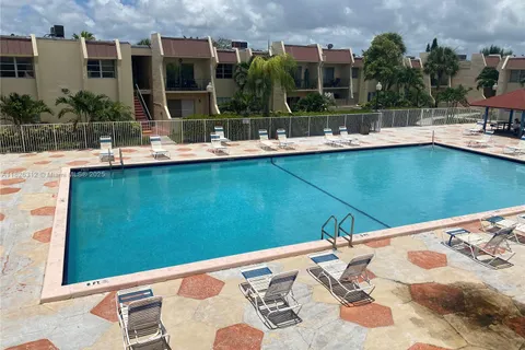 13868 SW 90th Ave, Miami FL 33176