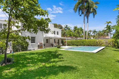 600 NE 55th Ter, Miami FL 33137