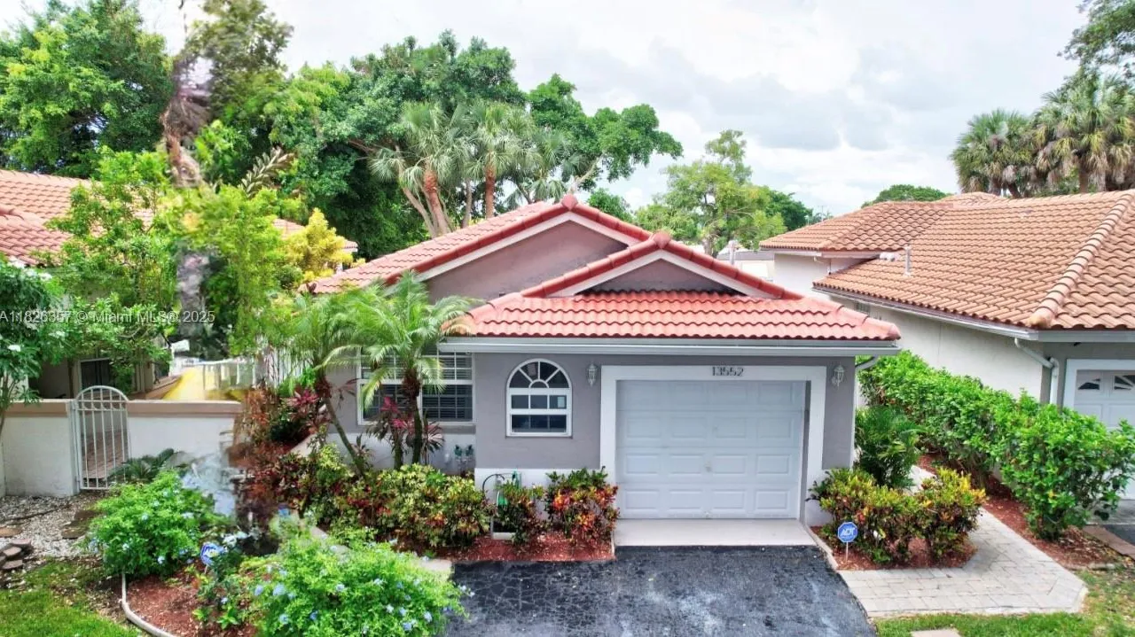 13552 NW 5th Ct, Plantation FL 33325