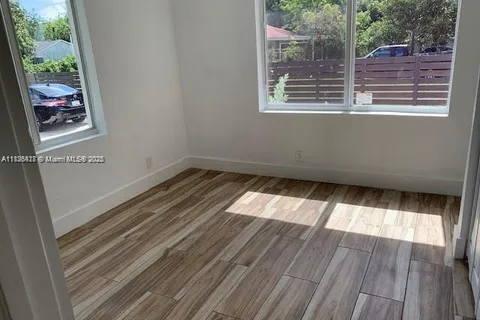 535 NW 93rd St, Miami FL 33150