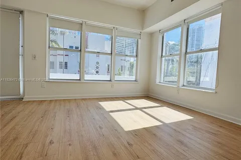 227 1st St # 2, Miami Beach FL 33139