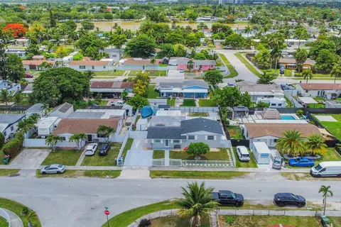 14855 SW 297th Ter, Homestead FL 33033