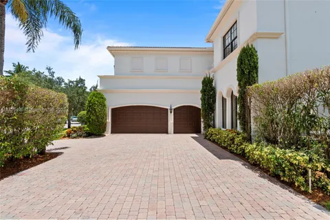 17866 Lake Azure Way, Boca Raton FL 33496