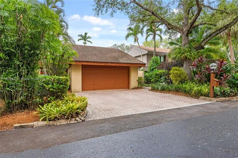 7824 SW 118th Ct, Miami FL 33183