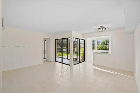 1160 Washington Cir # 1160F, Homestead FL 33034