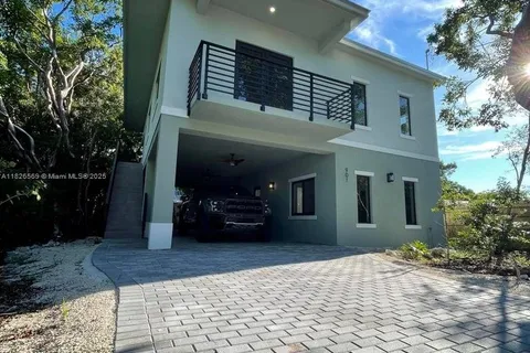 901 Estall St, Key Largo FL 33037