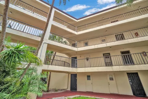 2311 S CYPRESS BEND DRIVE # 316B, Pompano Beach FL 33069