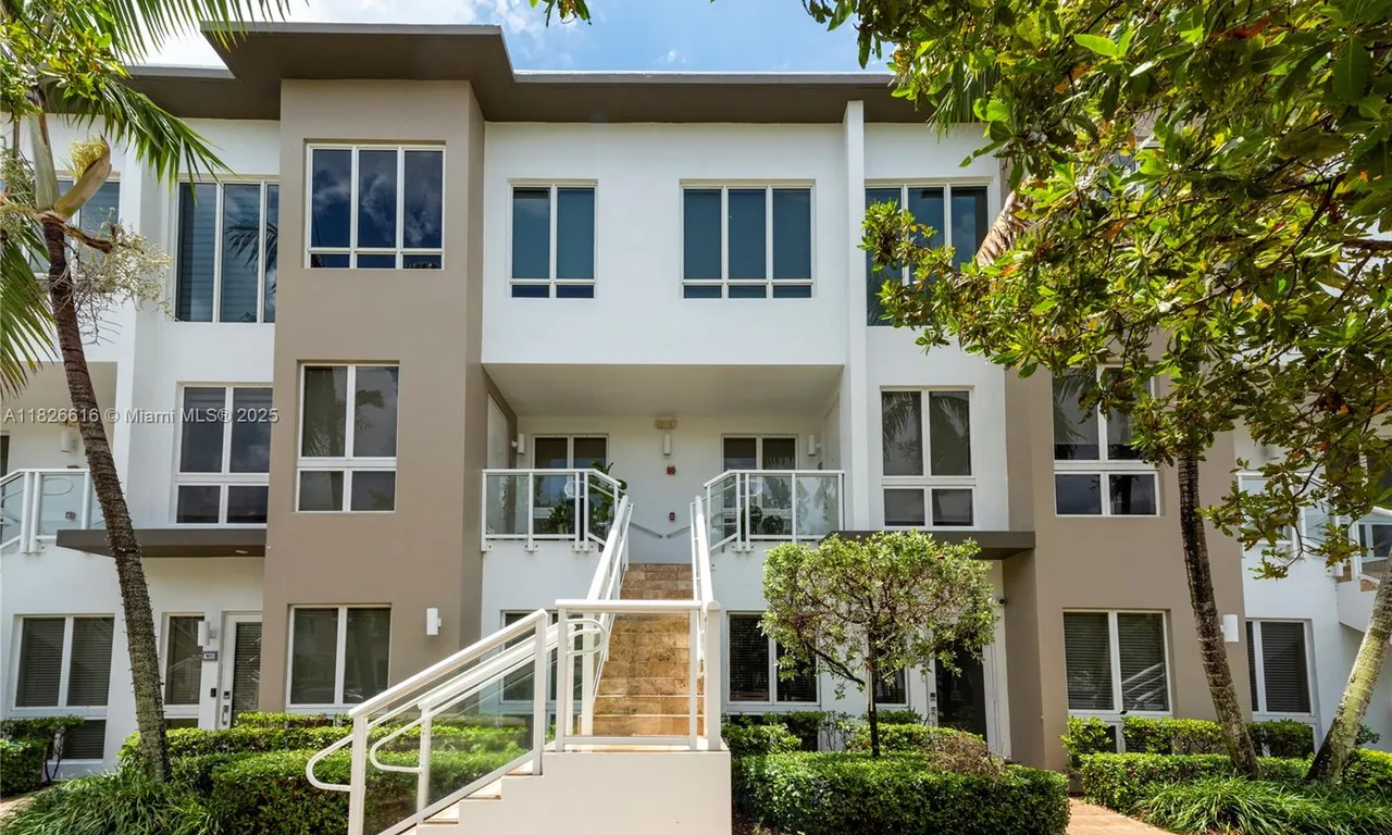 10260 NW 63rd Ter # 208, Doral FL 33178