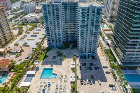 2030 S Ocean Dr # 227, Hallandale Beach FL 33009