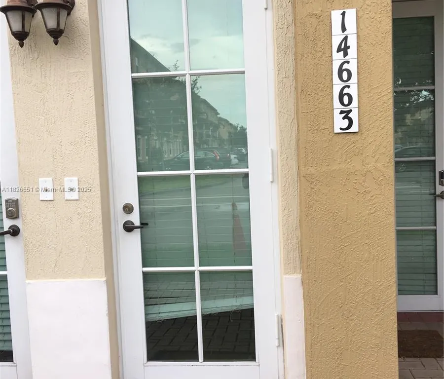 14663 SW 9th St # 1810, Pembroke Pines FL 33027
