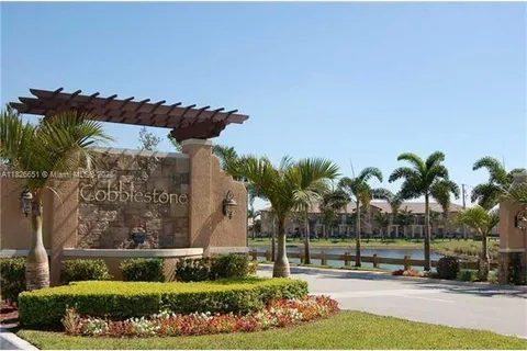 14663 SW 9th St # 1810, Pembroke Pines FL 33027