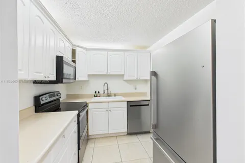 4113 NW 88th Ave # 105, Coral Springs FL 33065
