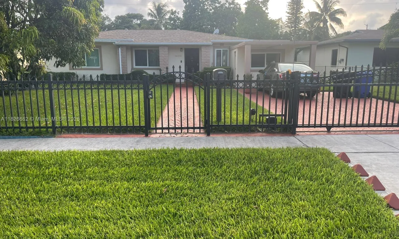 16200 NE 8th Ct, North Miami Beach FL 33162