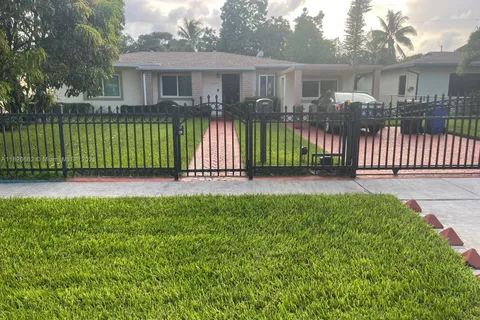 16200 NE 8th Ct, North Miami Beach FL 33162