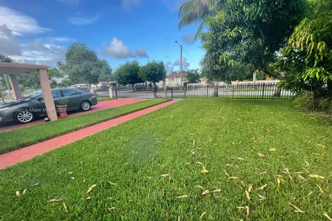16200 NE 8th Ct, North Miami Beach FL 33162