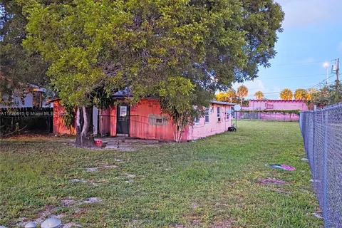 6233 NW 22nd Ct, Miami FL 33147