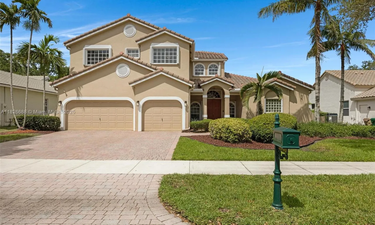 3140 Hidden Hollow Ln, Davie FL 33328