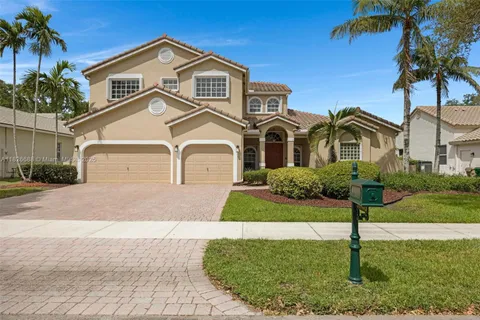 3140 Hidden Hollow Ln, Davie FL 33328