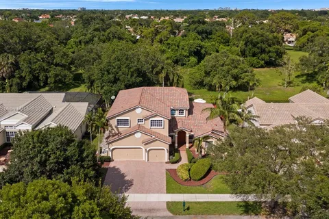 3140 Hidden Hollow Ln, Davie FL 33328