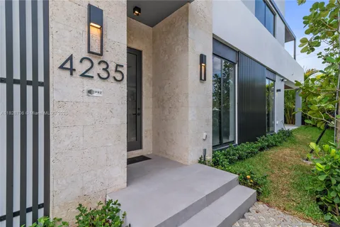 4235 NW 1st Ave, Miami FL 33127